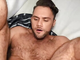 (Blaze Austin) Hungrily Sucks A Big Cock Till It Explodes On His Face - Reality Dudes