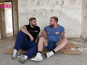 Fucking between cartons - Magic Javi & Manuel Scalco