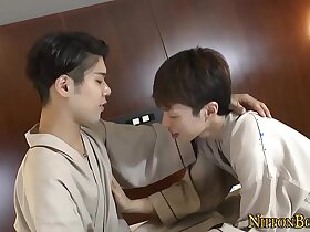 Gay twink sucked by asian