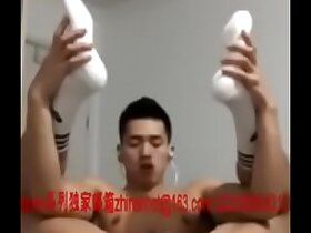 Asian boy cum on cam