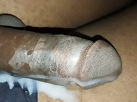 Solo amateur black boy releases huge cume