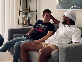 TRAILER GOLD DIGGER TURISTA CON MACHO VERGON INTERACIAL