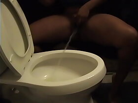 Opps i miss the toilet