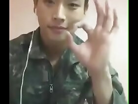 Anh Hàn Xẻng cặc to thủ dâm siêu nứng