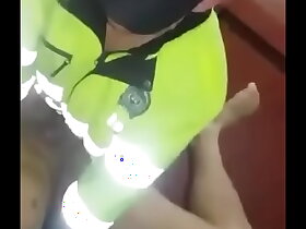 Policia Arrecho Me Culea